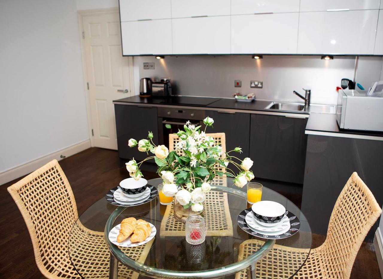 Apt 2, Trafalgar Square 2Nd Floor By Indigo Flats London Exterior foto