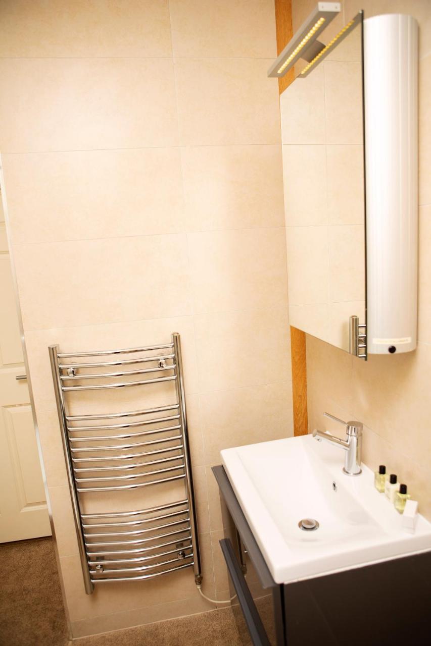 Apt 2, Trafalgar Square 2Nd Floor By Indigo Flats London Exterior foto